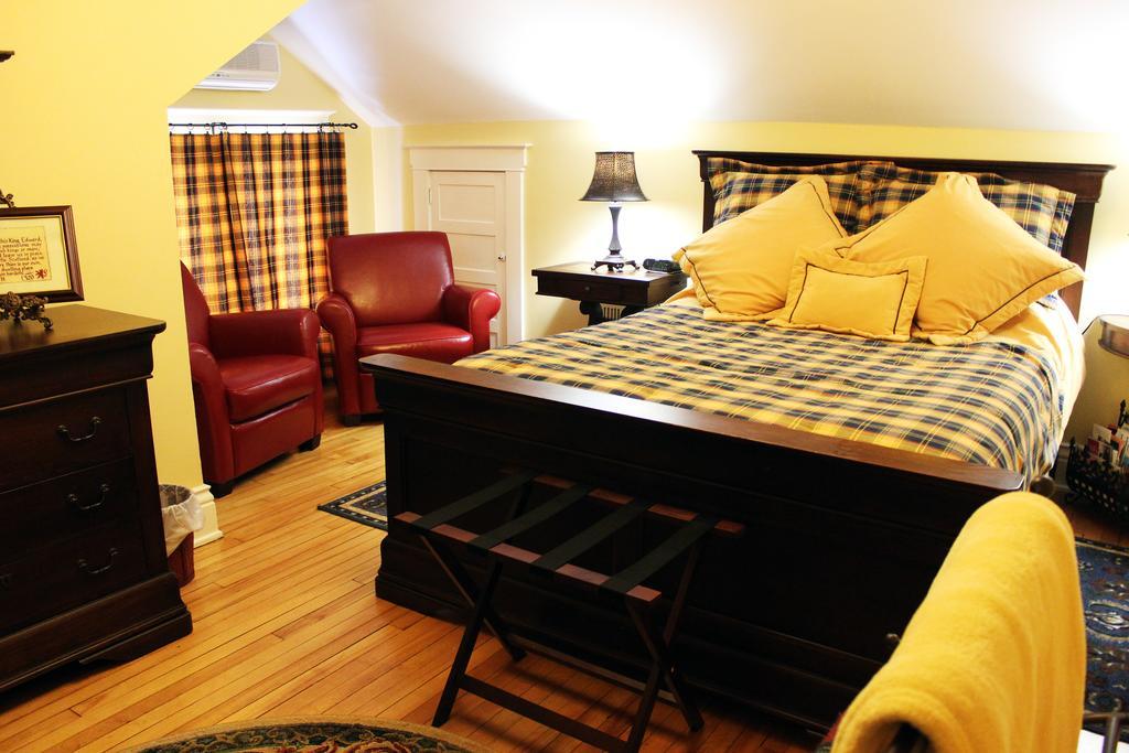Talwood Manor B&B Port Colborne Cameră foto